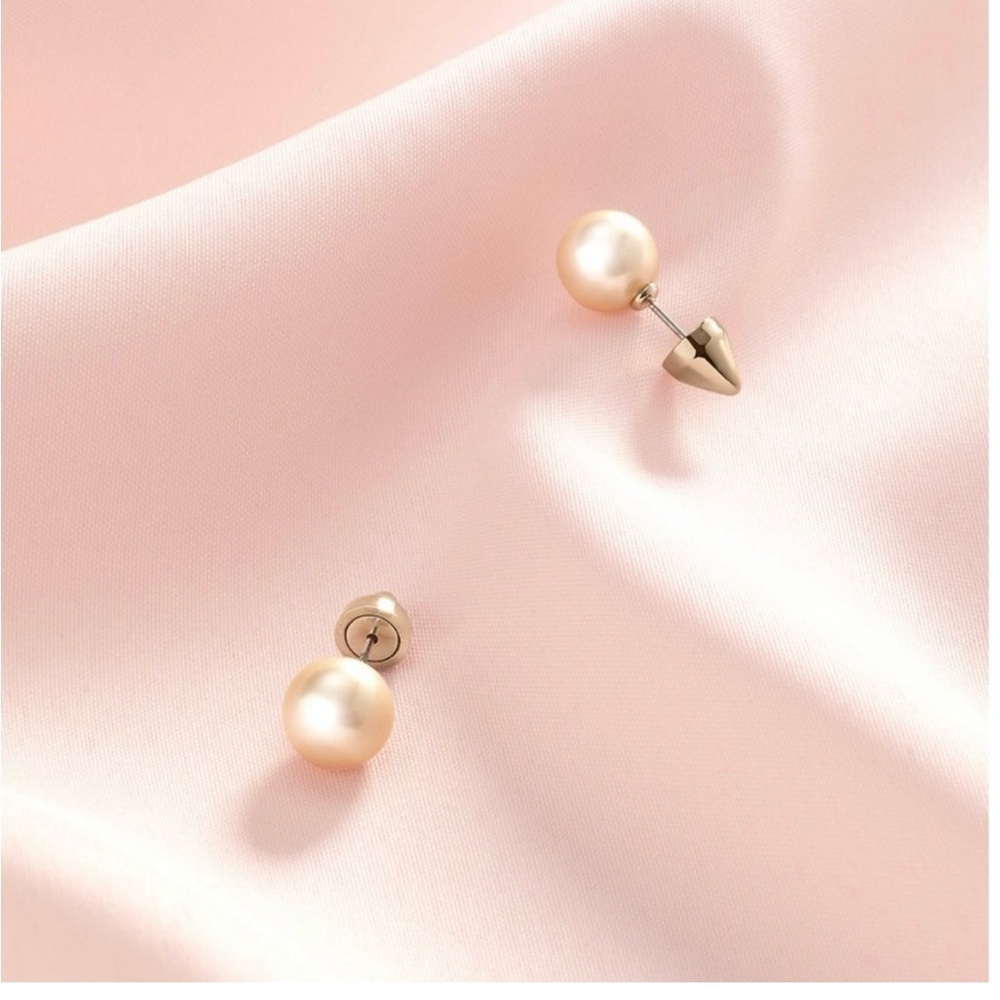 Stella & Dot Reversible Deja Vu Stud Earrings.